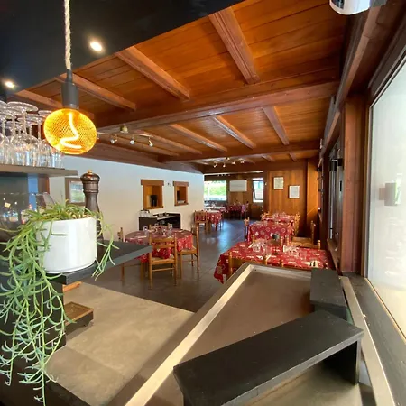 Hotel-bar-restaurant Les Domes De Miage *